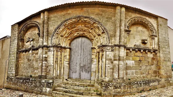 Restes de l'ancienne eglise Notre-Dame-de-la-Couldre