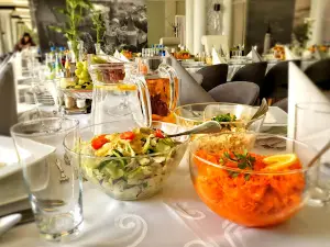 Hotel & Restauracja Grodzka w Bieczu | Pizzeria, cukiernia