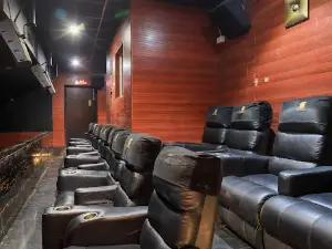 Sri Balasubramaniar cinemas