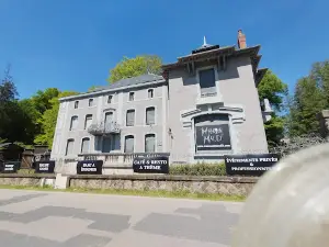 Le Manoir Maudit