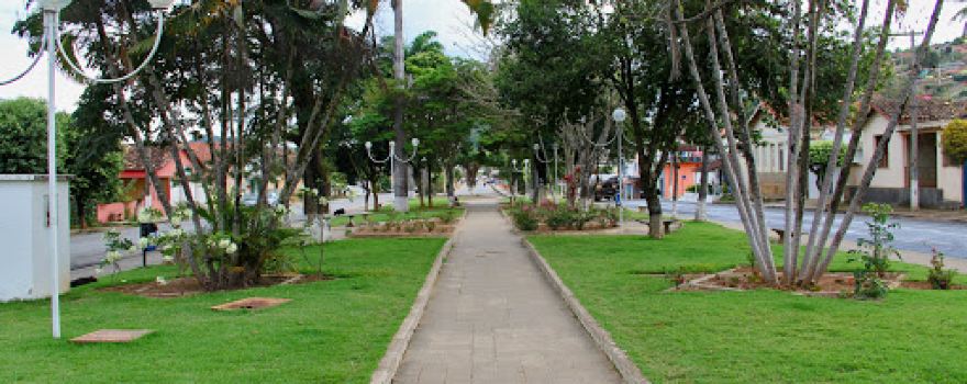 Praça Benedito Valadares