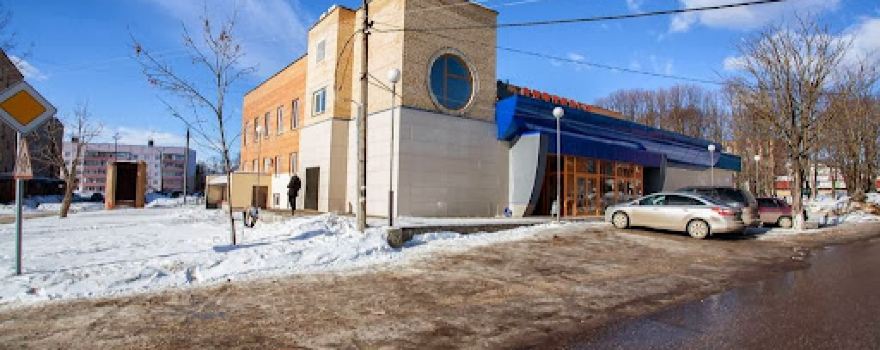 Oktyabr', Kinoteatr