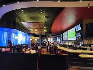AK-Chin Circle Entertainment Center