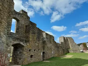 Reuland Castle