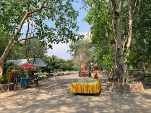 Wat Thap Khlo