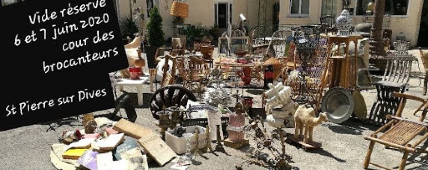 LA COUR DES BROCANTEURS