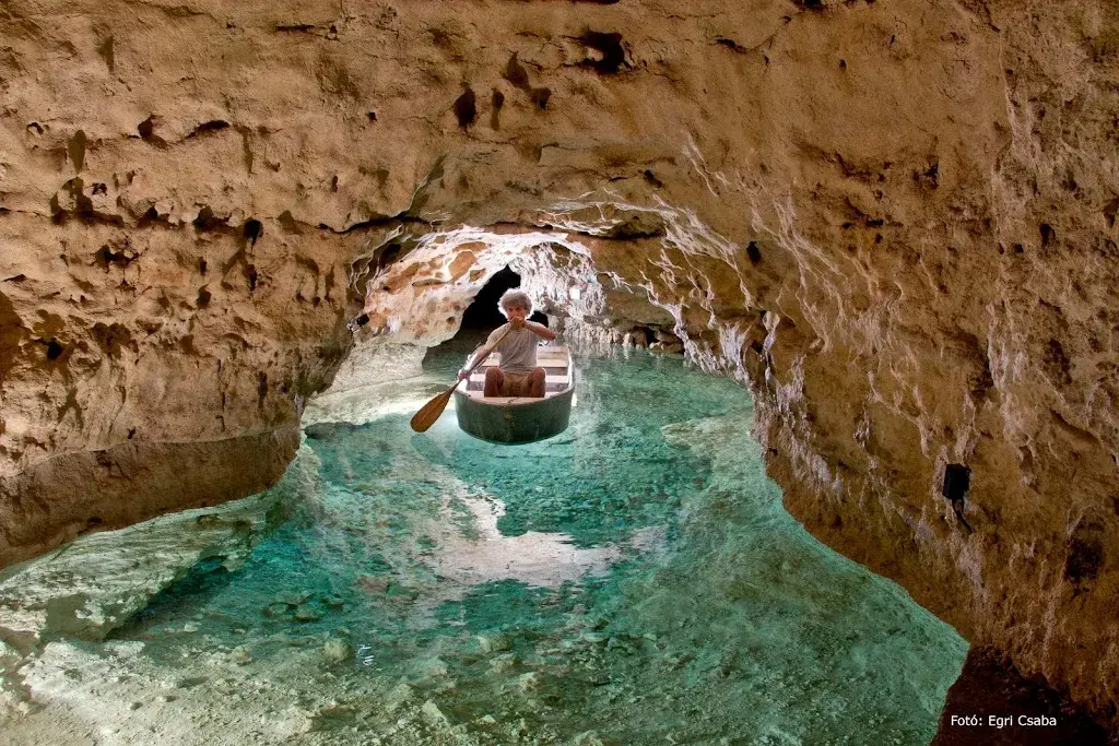 Lake Cave