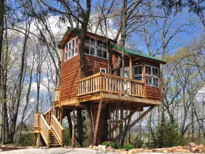 The Cottage | Treehouses & Cabins