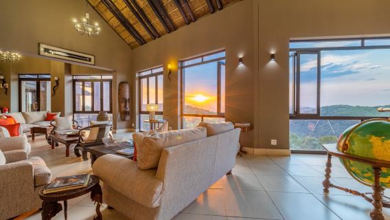 Zulu Nyala Game Lodge - Hluhluwe