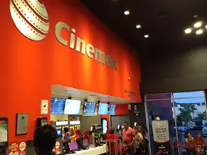 Cinemex Plaza Varsovia