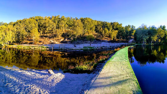 River beach Rapoula do Côa