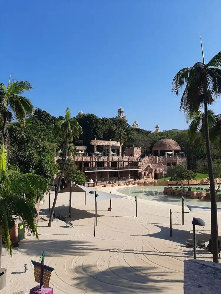 Hotel dekat Valley of Waves