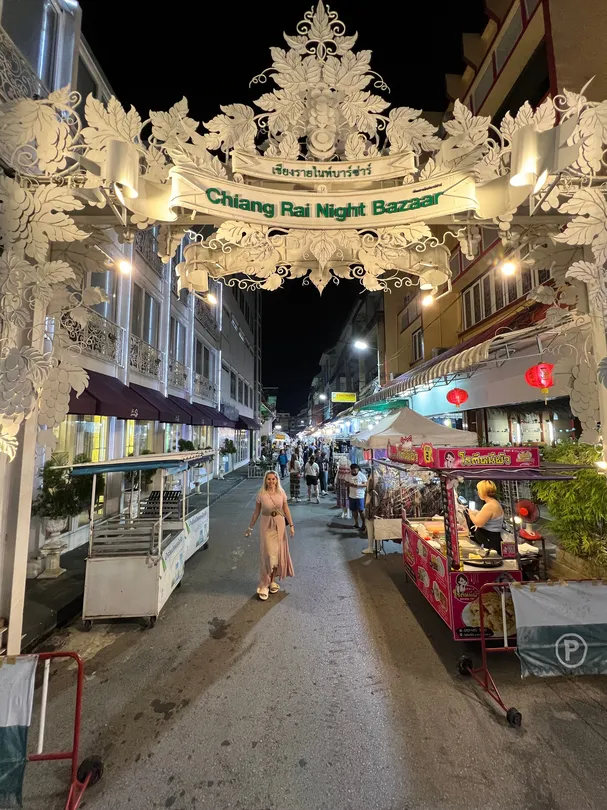 3_เชียงรายไนท์บาร์ซาร์
