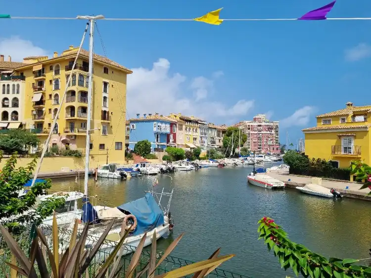 Port Saplaya