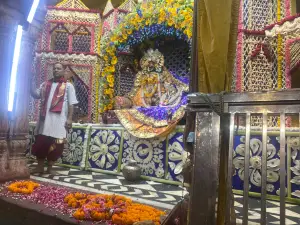 Shri Radhavallabh Lal Ji Temple, Vrindavan