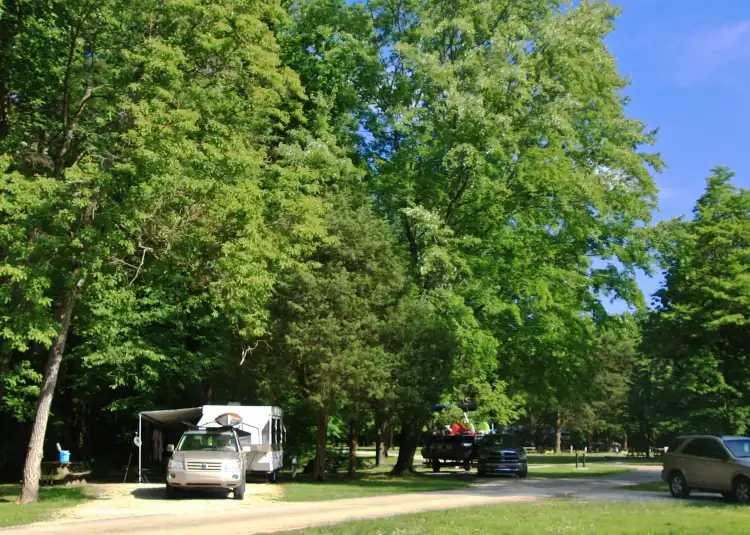 Hotels in Scott County