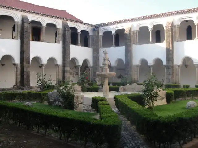 Hotels near Claustros existentes no convento anexo a Igreja de Sao Bernardo