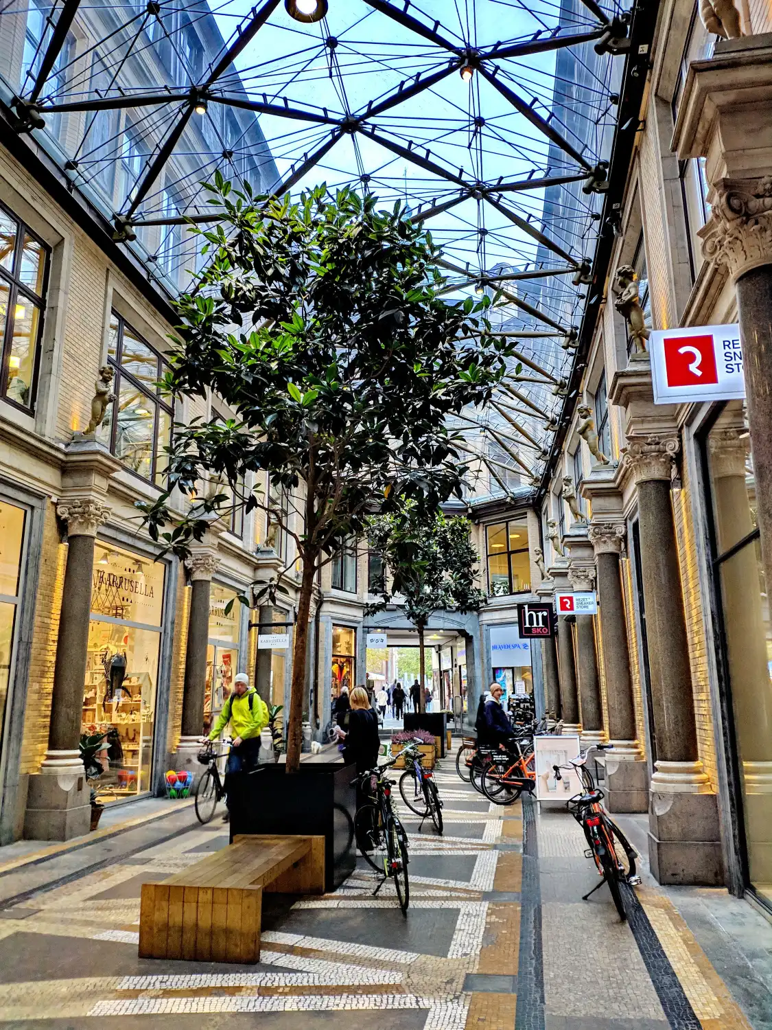 Hotels near Jorcks Passage