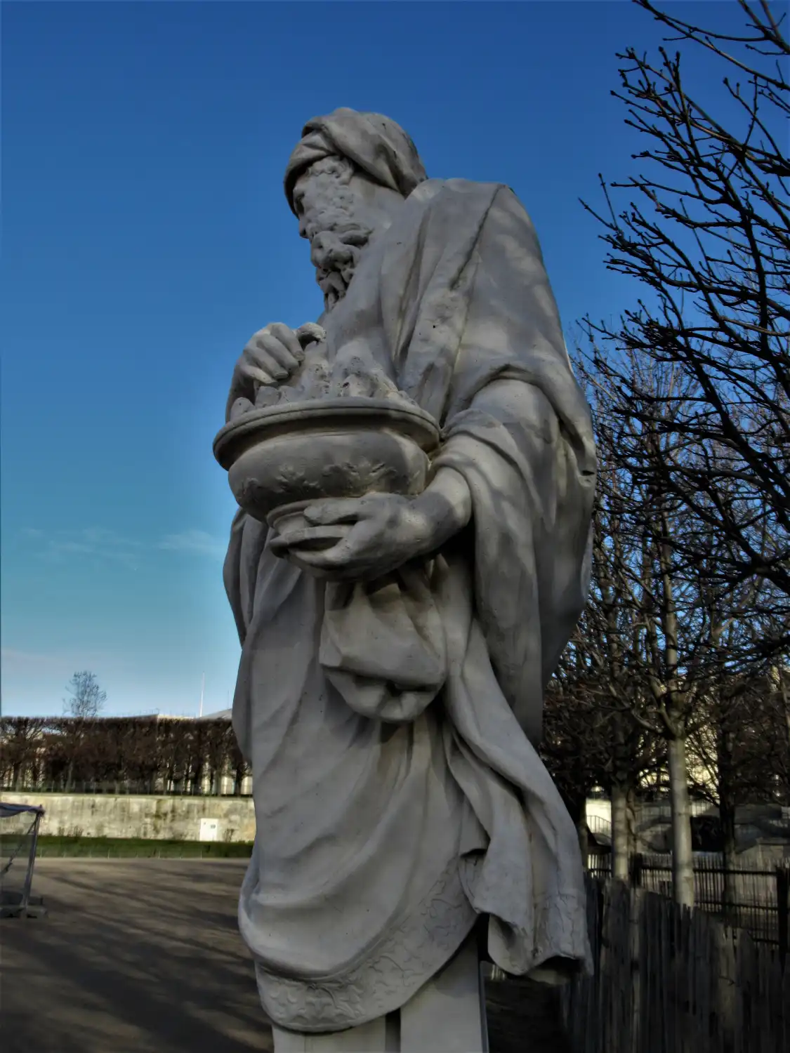 Hôtels à proximité de : Statue l'Hiver aux Tuileries