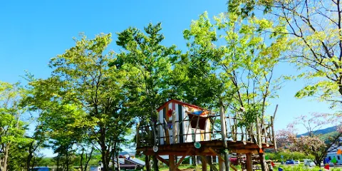 つりーほーむの森