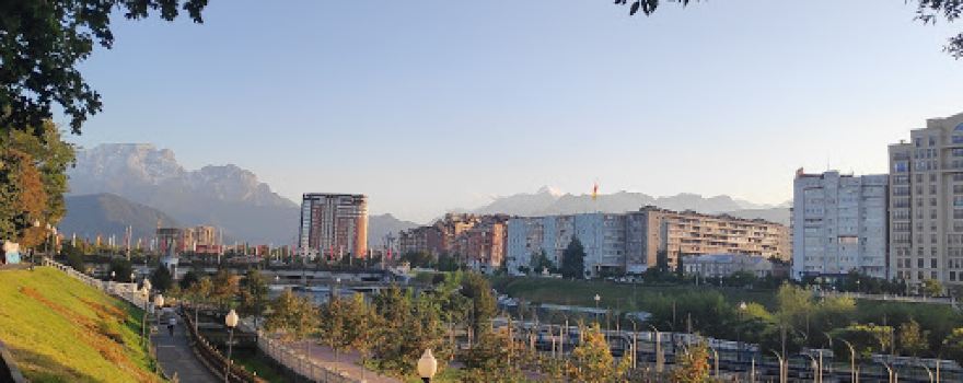 Park Memorialom I Fontanom