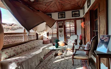 Nar Çiçeği Hanım Eli Pazarı