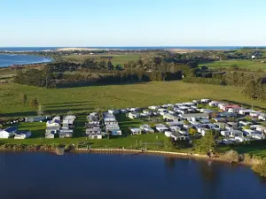 Riverside Holiday Park