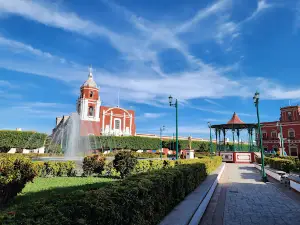 PLAZUELA MUNICIPAL Miguel Hidalgo y Costilla