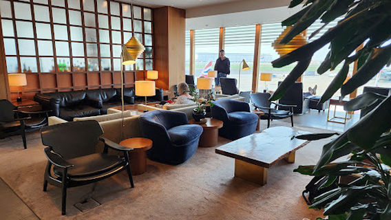 Cathay Pacific Lounge London Heathrow