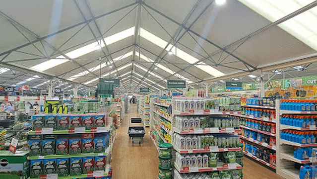 Longacres Garden Centre Bybrook Barn