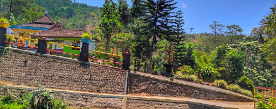 Roro Kuning Waterfall