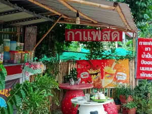 Klong Thom Market
