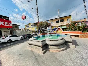 Monumento al Artesano Ceramista de Ilobasco
