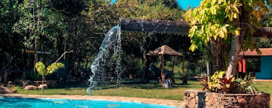 Camping Piscina Natural