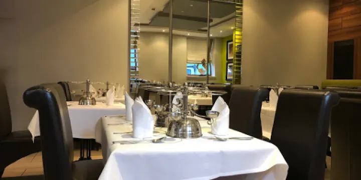 Delhi Deluxe Indian Restaurant