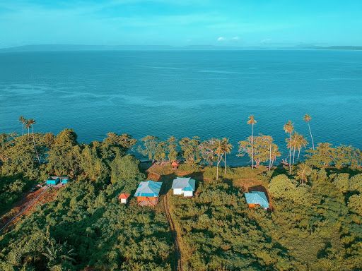 Pantai Oma Moi