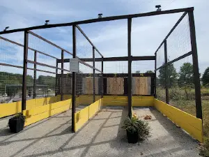 Zone 4 Mini Golf and More