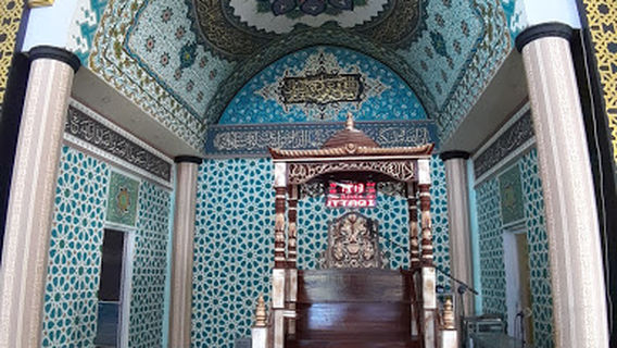 Masjid Al-Akbar
