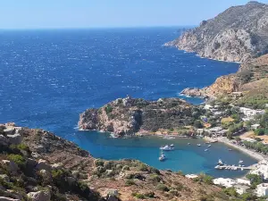 Mavra Volia