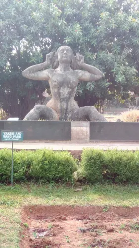 Yakshi Statue