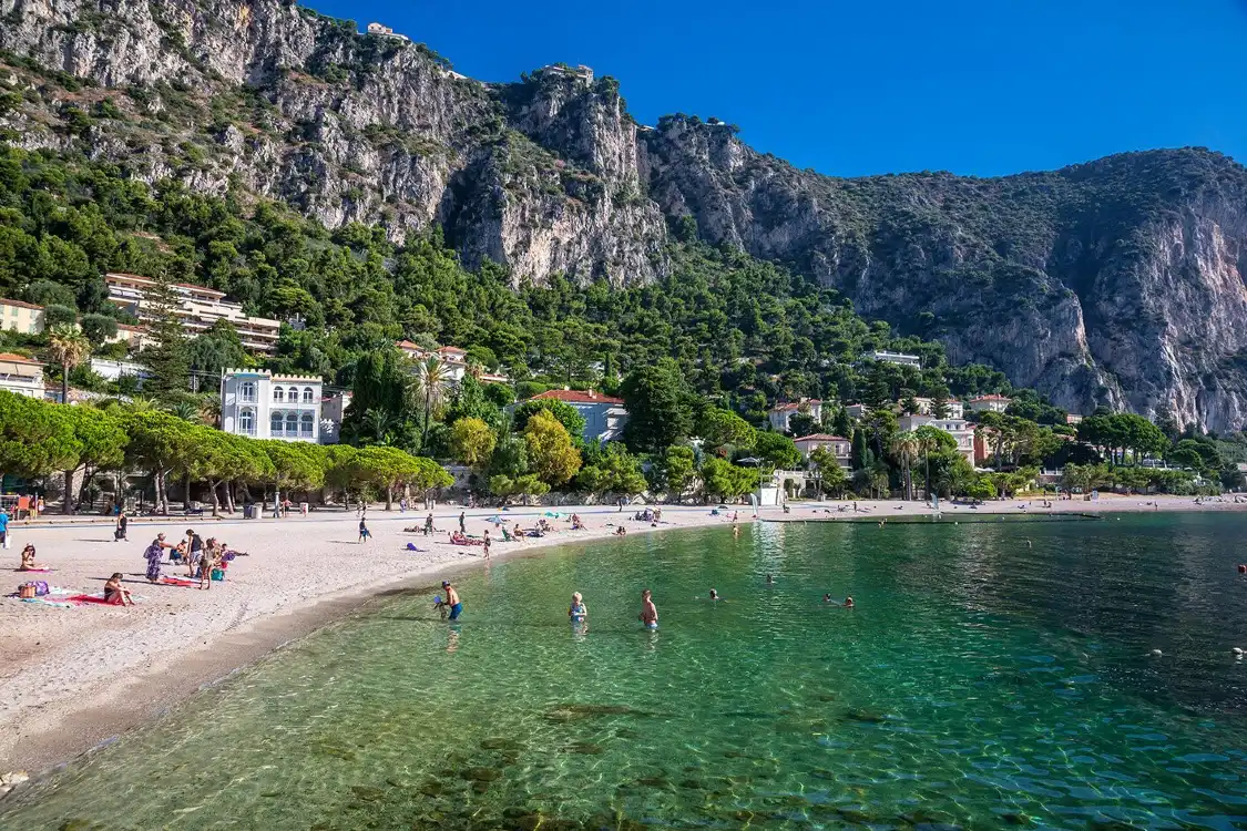 Hotels near Plage-Port des Fourmis
