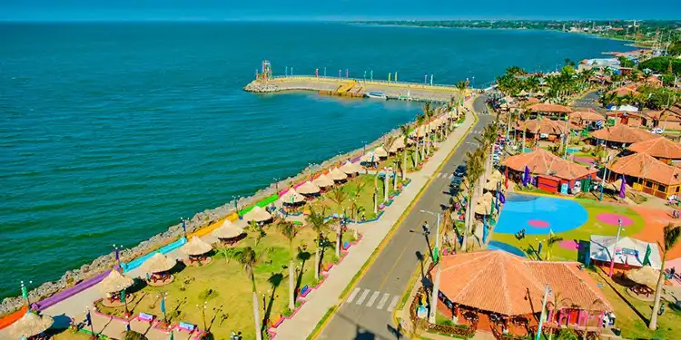 Hotels near Puerto Salvador Allende