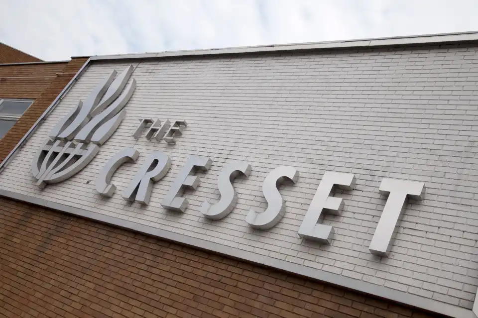 3_The Cresset