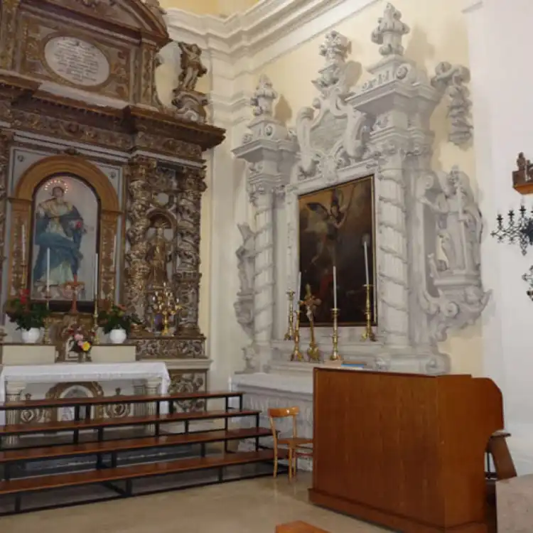 Hotels in Arnesano