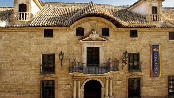 Palacio Abacial - Museo Arqueologico