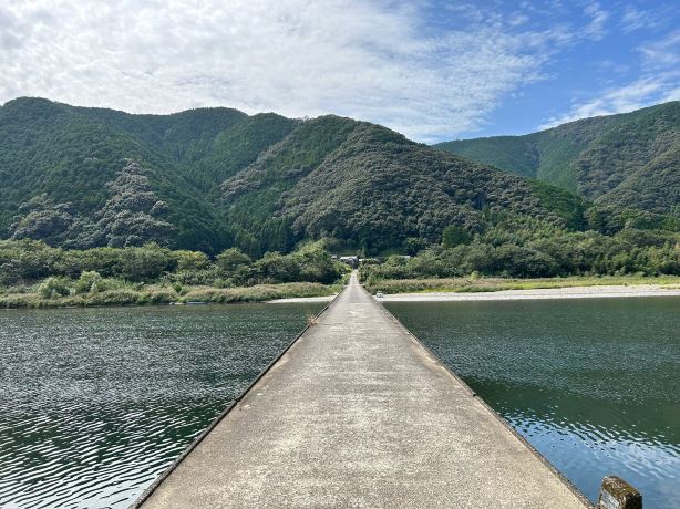 Takase Submersible Bridge (Chinka Bridge)