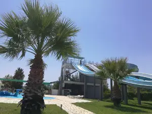 Splash Water Park