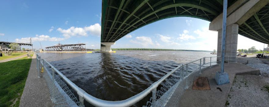 Lake Showme Park