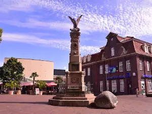 Denkmalplatz