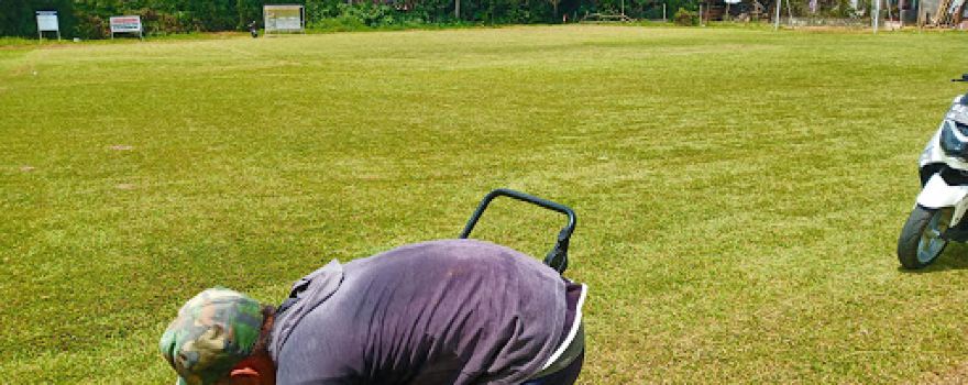 Lapangan Bola Kaki Ladang Laweh